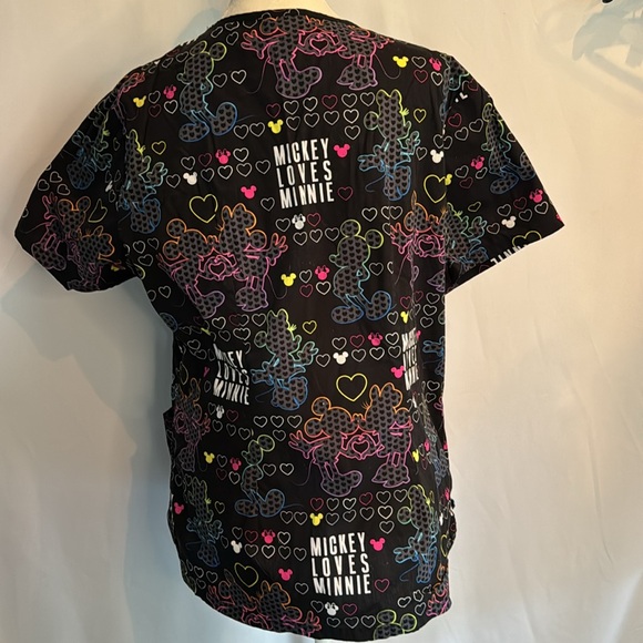 💜3/$15 Disney “Mickey Loves Minnie” Scrub - Picture 5 of 9